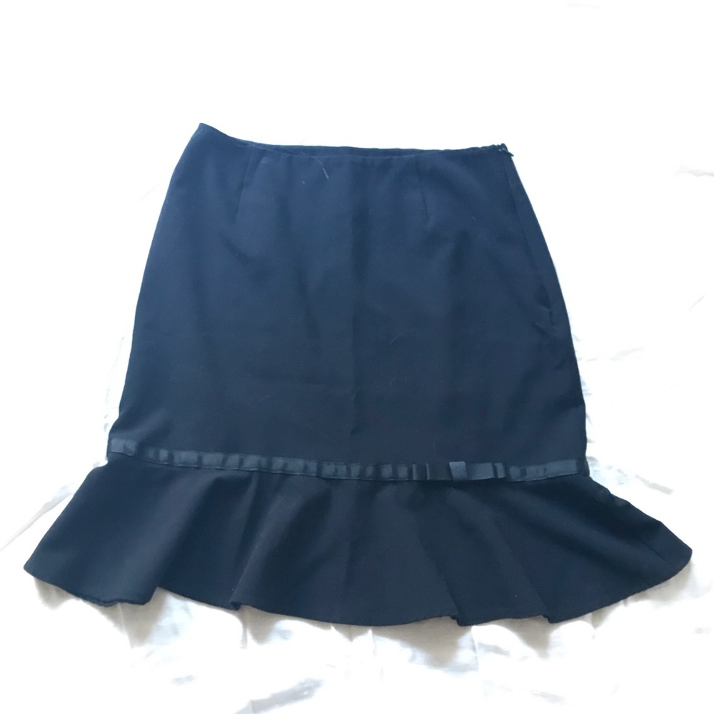Black skirt